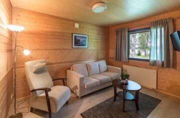 Фото номера Вилла с сауной (2 взрослых + 2 детей) Курортные отели Holiday Centre Huhmari г. Хухмарисваара 5